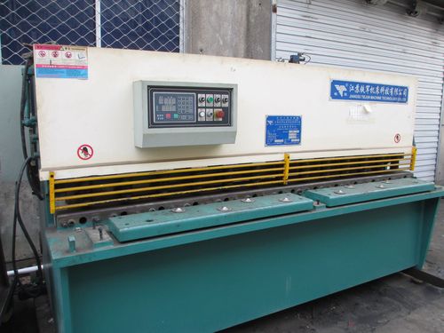 成新剪板機(jī)