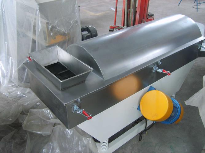 >>fs系列方形振蕩篩 當(dāng)前位置: 返回列表頁(yè) 分享產(chǎn)品型號(hào):  fs系列