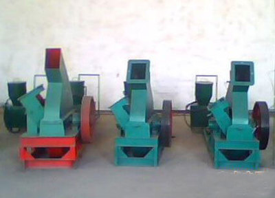 南京 常州 蘇州(柏木粉碎機(jī))價(jià)格-河南通用機(jī)械設(shè)備